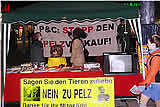 Kampagne gegen Pelzverkauf bei Peek&Cloppenburg (P&C)