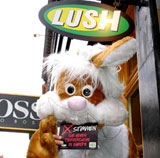 Europaweit protestierten heute "Kaninchen" gegen Tierversuche