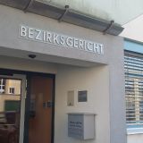 Erster Prozesstag Mensdorff-Pouilly gegen Balluch am Bezirksgericht Güssing
