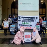 Protest gegen drohende Räumung des Wechselweide Schweinebetriebs Hubmann