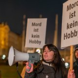 40. Anti-Jägerball-Demo Hofburg: 100 Tierschützer:innen konfrontieren Jagd mit viel Kritik